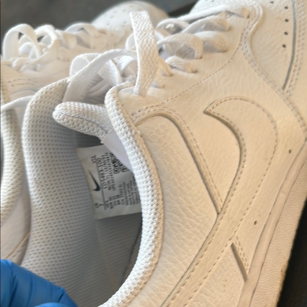 Nike White Athletic Shoes - Picture 5 of 6